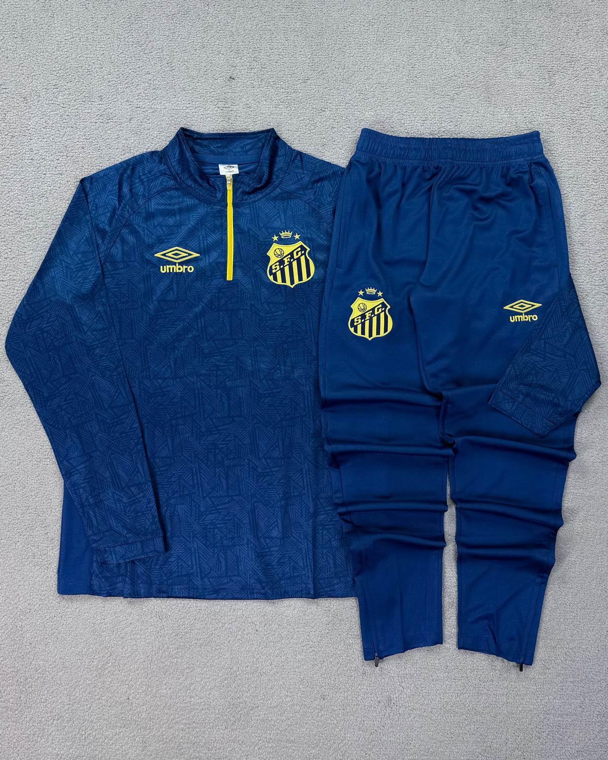 CONJUNTO DE TREINO SANTOS