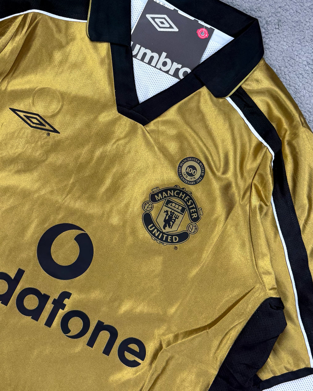 CAMISETA RETRÔ CENTENÁRIO 1902 - 2002 MANCHESTER UNITED DUPLA FACE