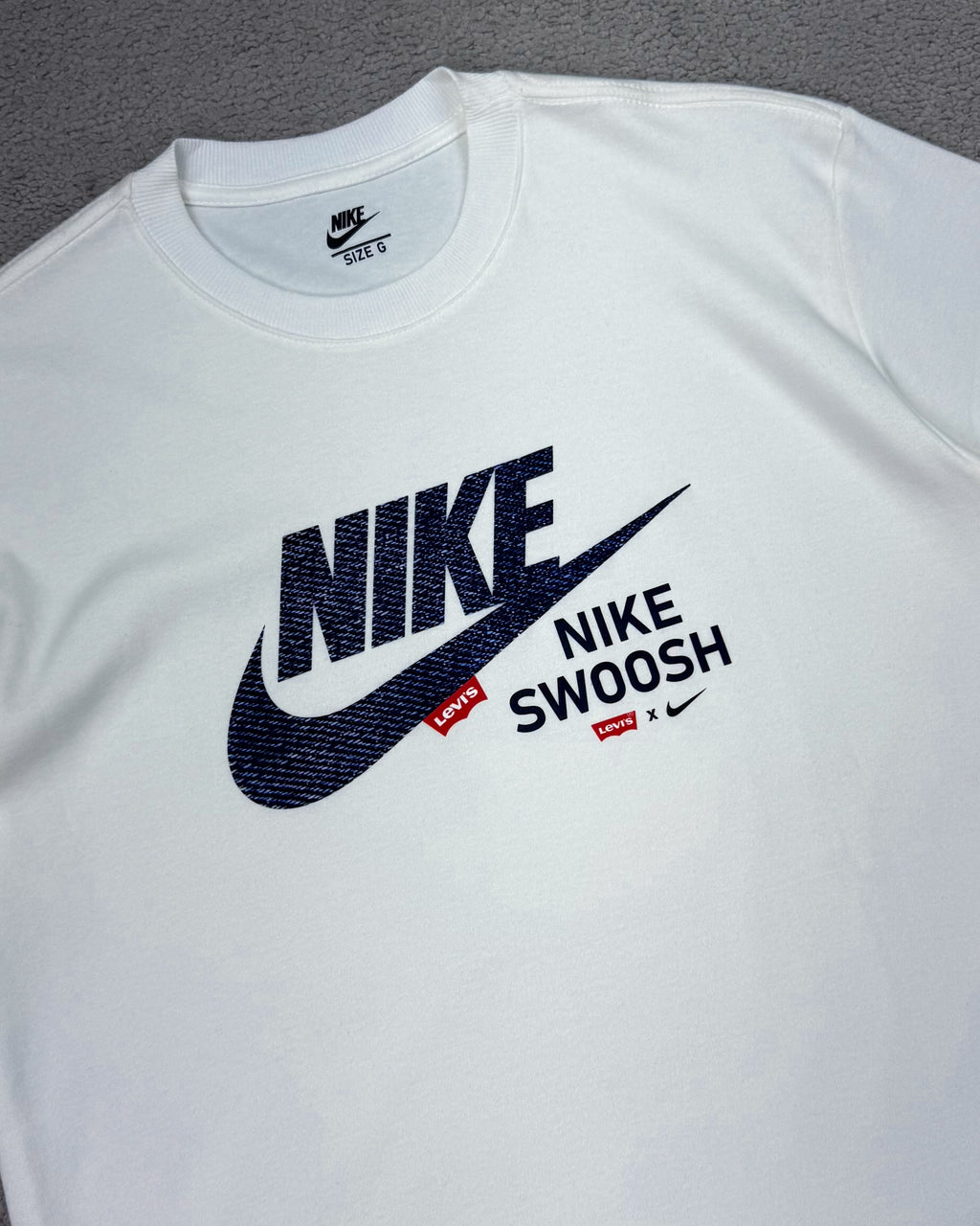 CAMISETA MALHÃO SWOOSH NK/LEVIS
