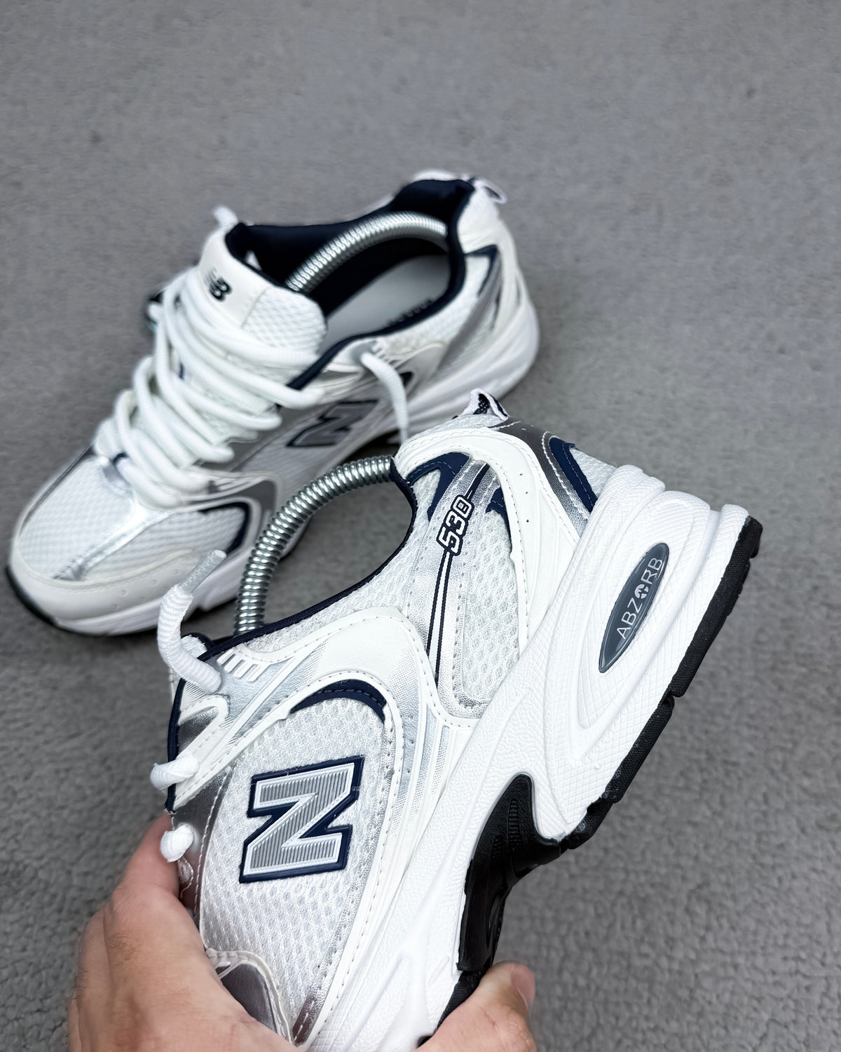 TÊNIS NB 530 - WHITE SILVER
