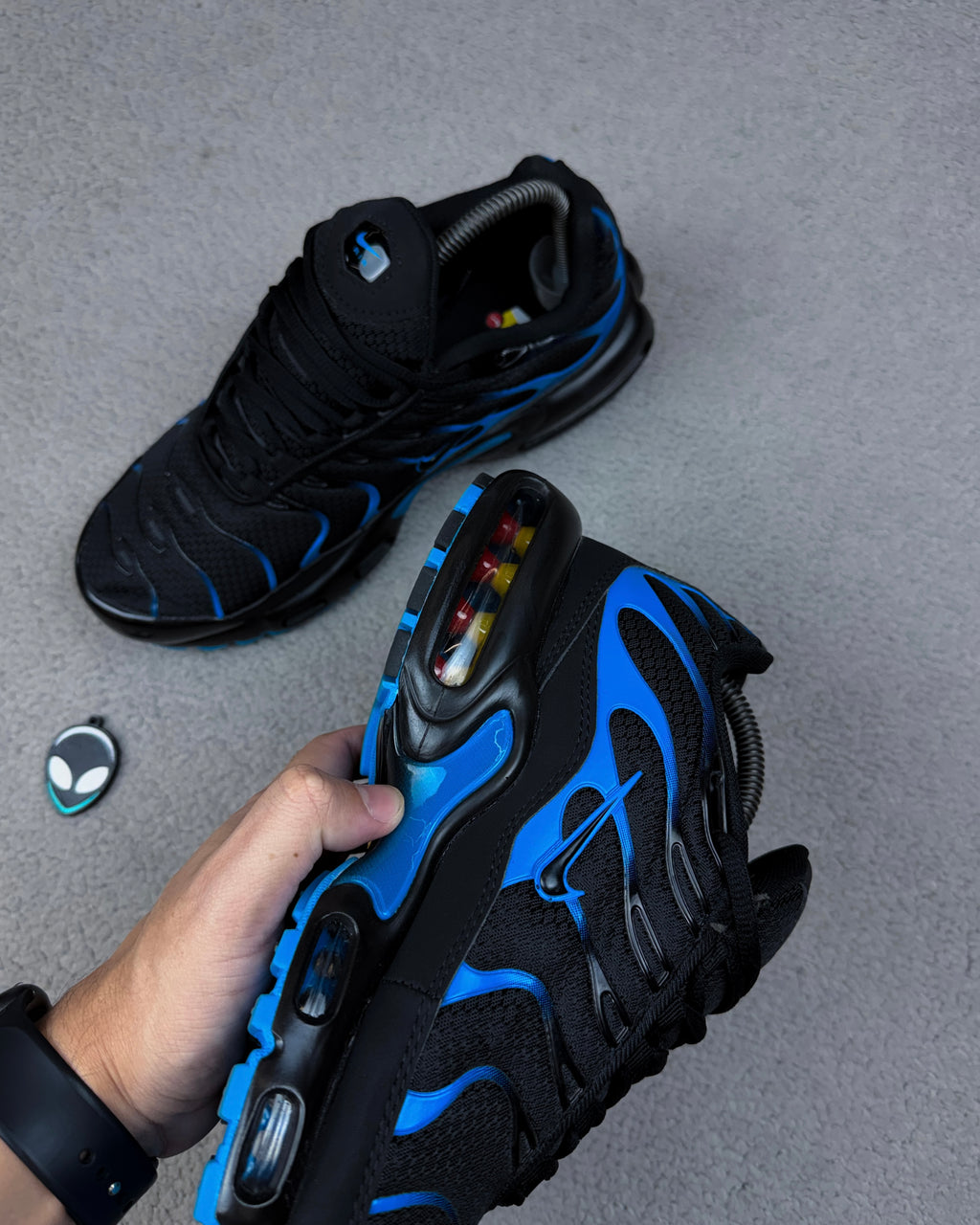 TÊNIS NK AIR MAX PLUS TN BLACK UNIVERSITY BLUE