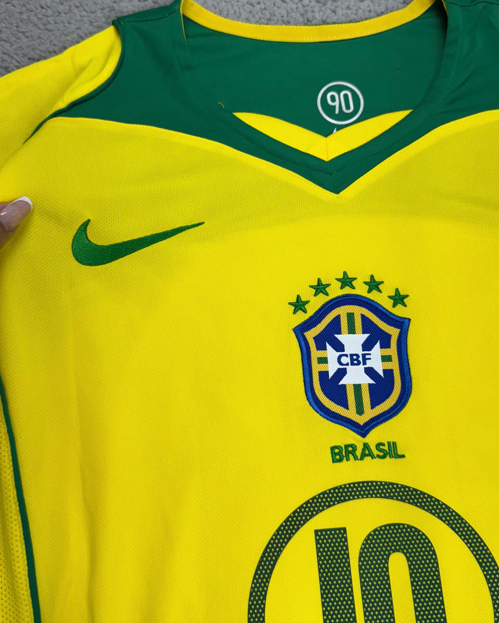 CAMISA RETRÔ BRASIL TOTAL 90 RONALDINHO 2004/2005