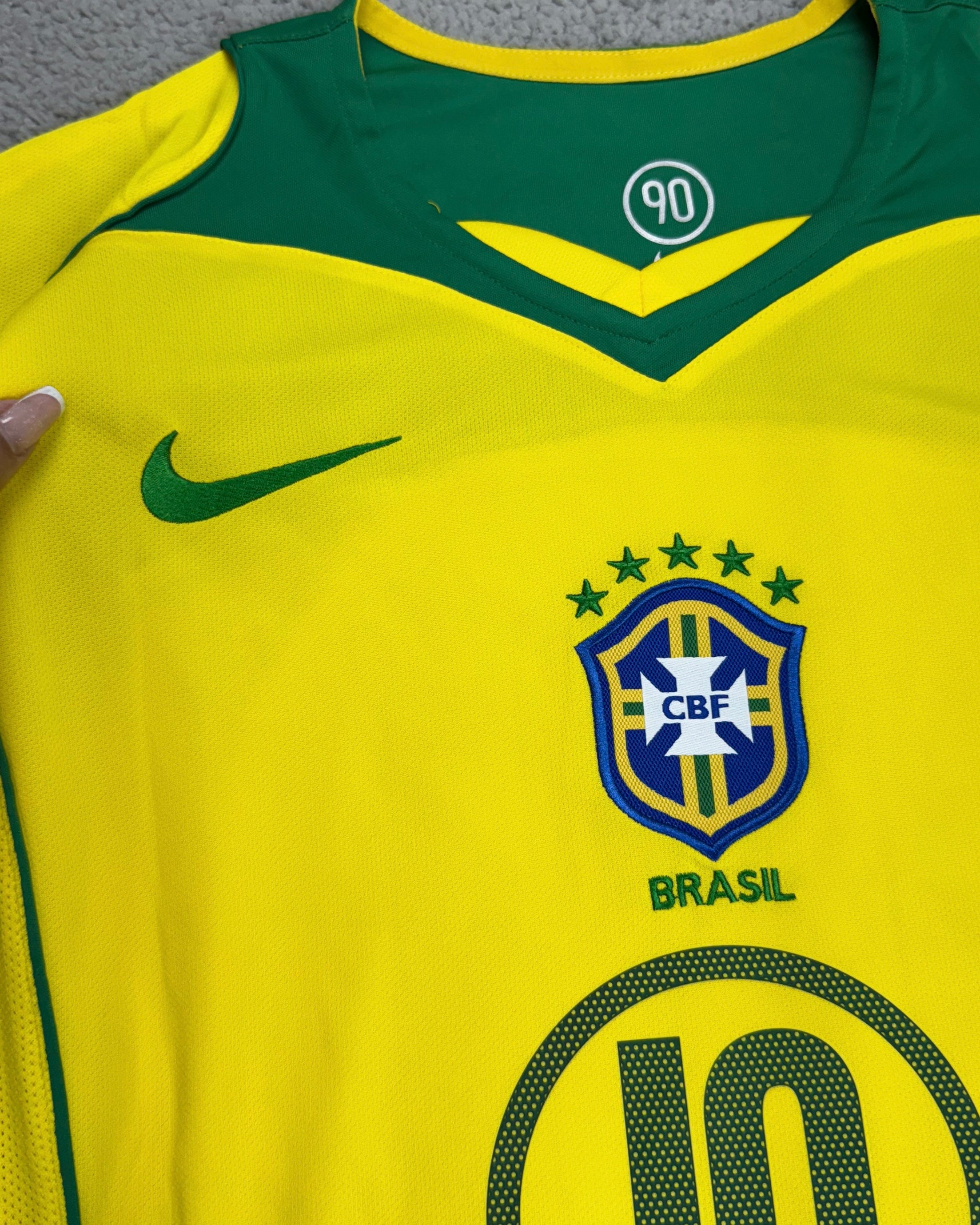 CAMISA RETRÔ BRASIL TOTAL 90 RONALDINHO 2004/2005