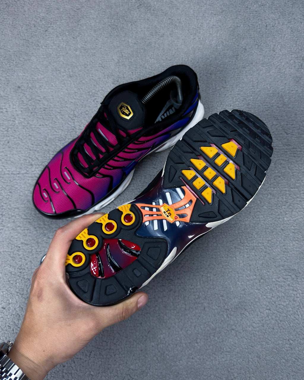TÊNIS NK AIR MAX PLUS TN BARCELONA