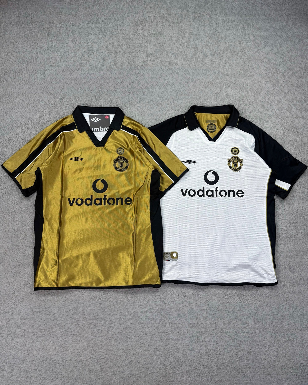 CAMISETA RETRÔ CENTENÁRIO 1902 - 2002 MANCHESTER UNITED DUPLA FACE