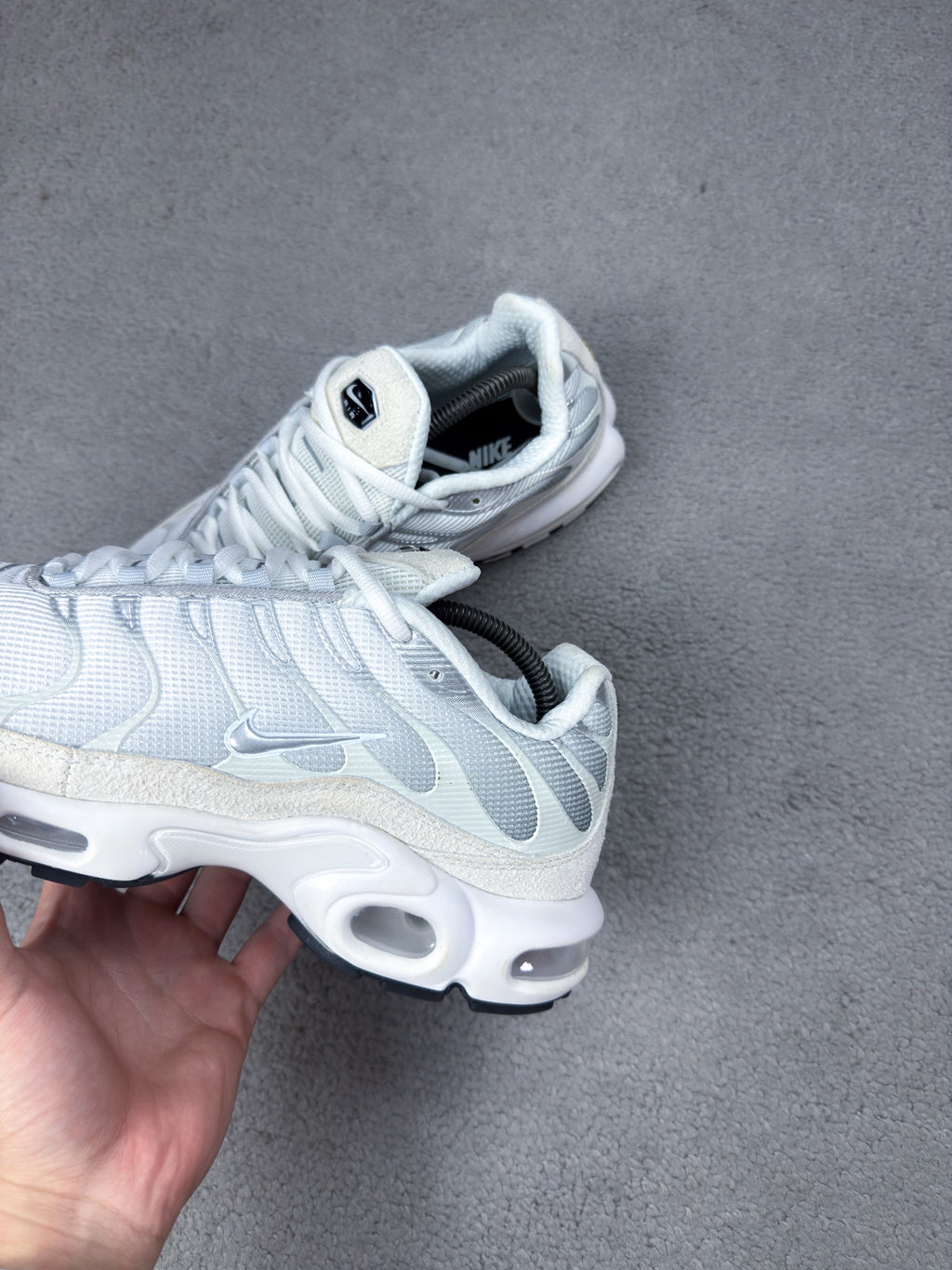 TÊNIS NK AIR MAX PLUS TN CAMURÇA