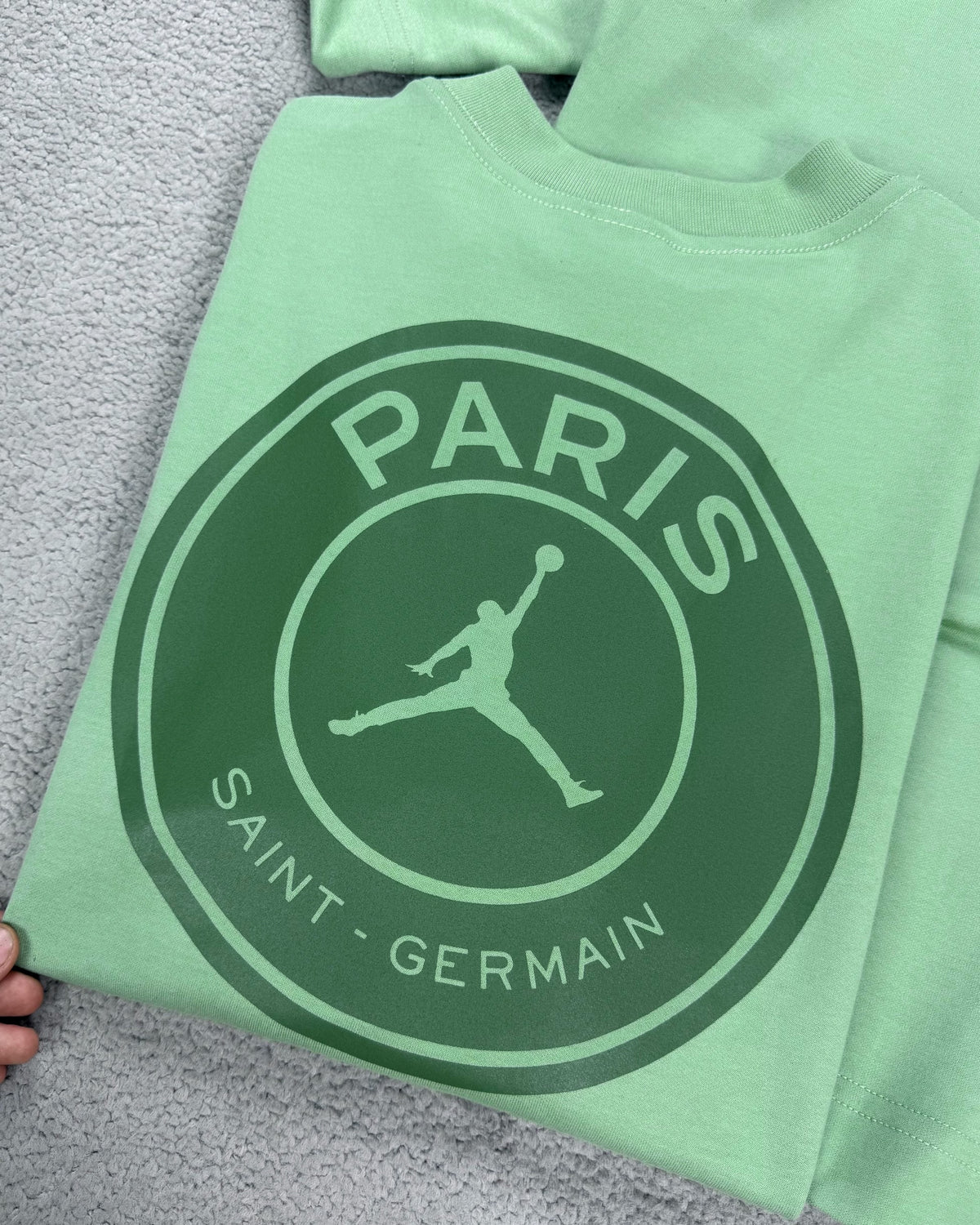 CAMISETA OVERSIZED PARIS VERDE