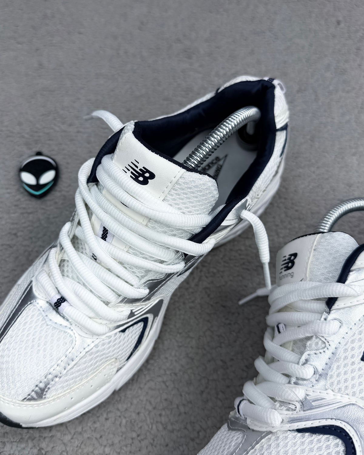 TÊNIS NB 530 - WHITE SILVER