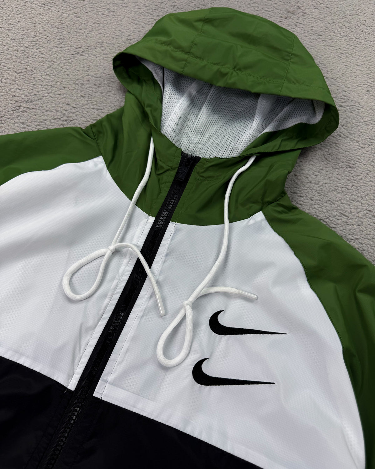 CORTA VENTO NK DOUBLE SWOOSH