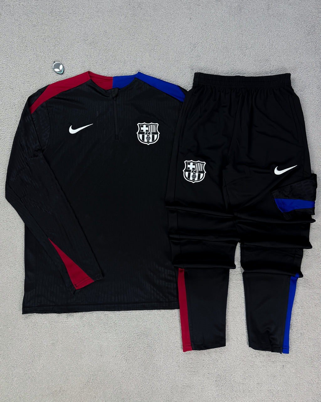 CONJUNTO TREINO BARCELONA PRETO, AZUL, VERMELHO