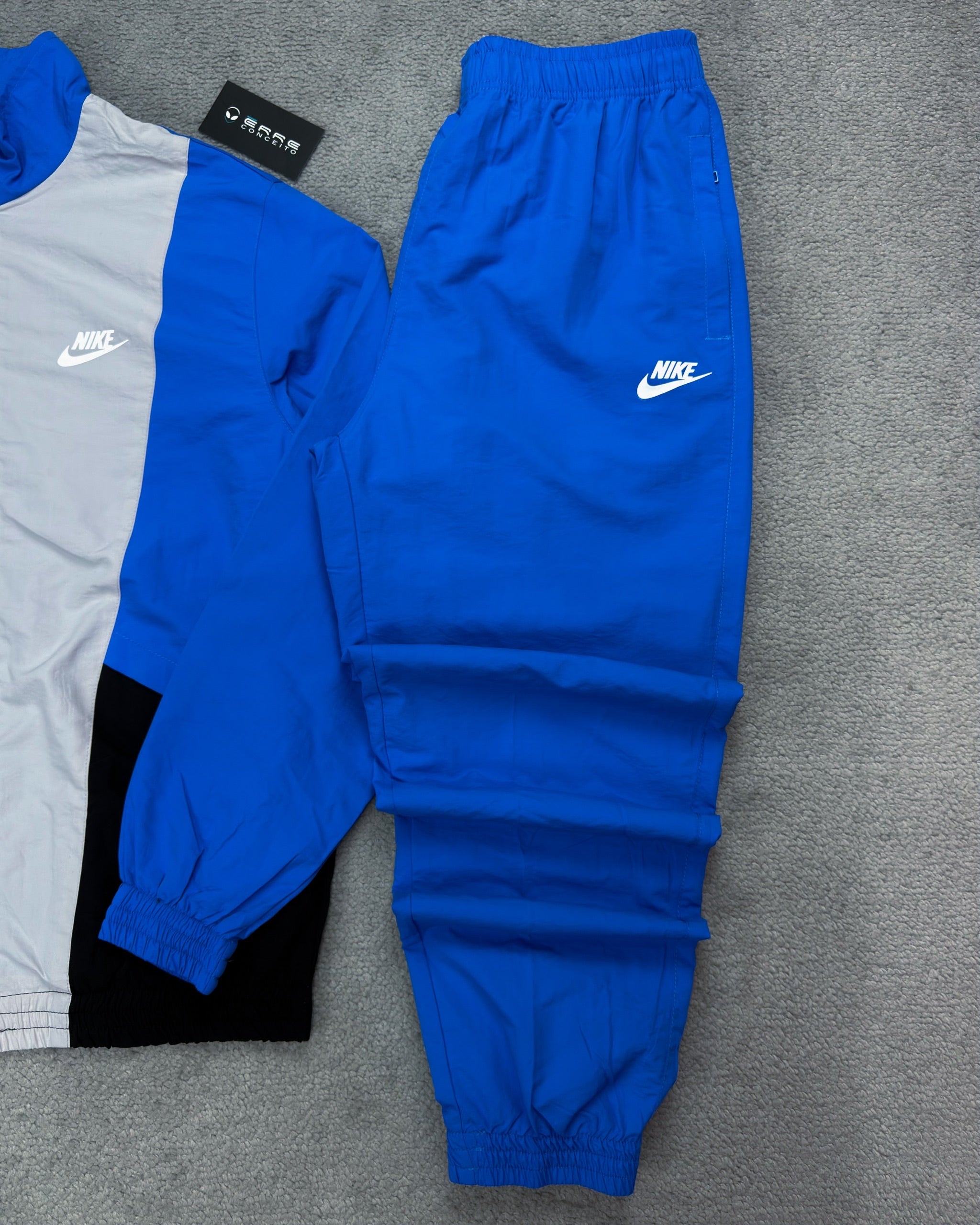 CONJUNTO NK SPORTSWEAR