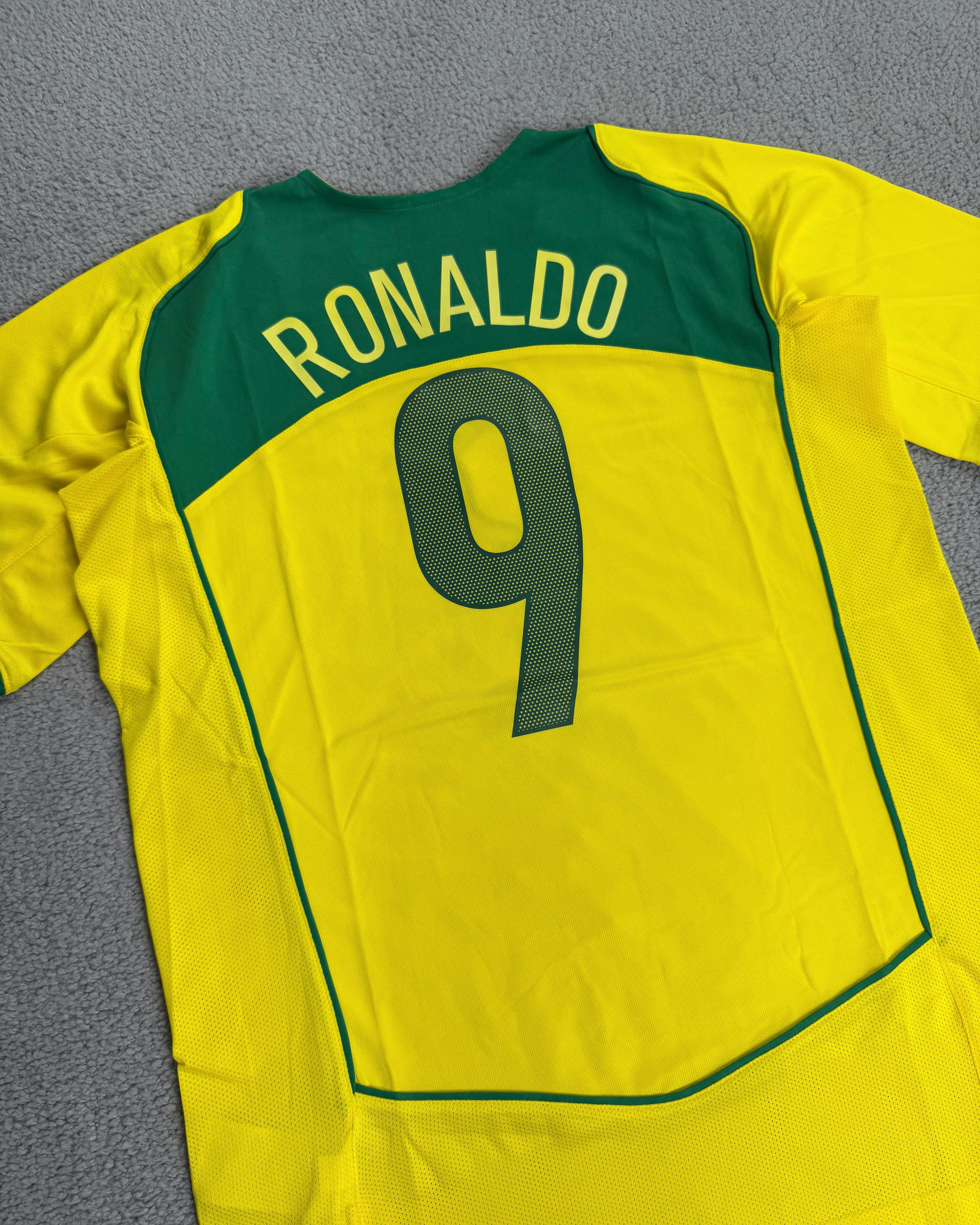 CAMISA RETRÔ BRASIL TOTAL 90 RONALDO 2004/2005