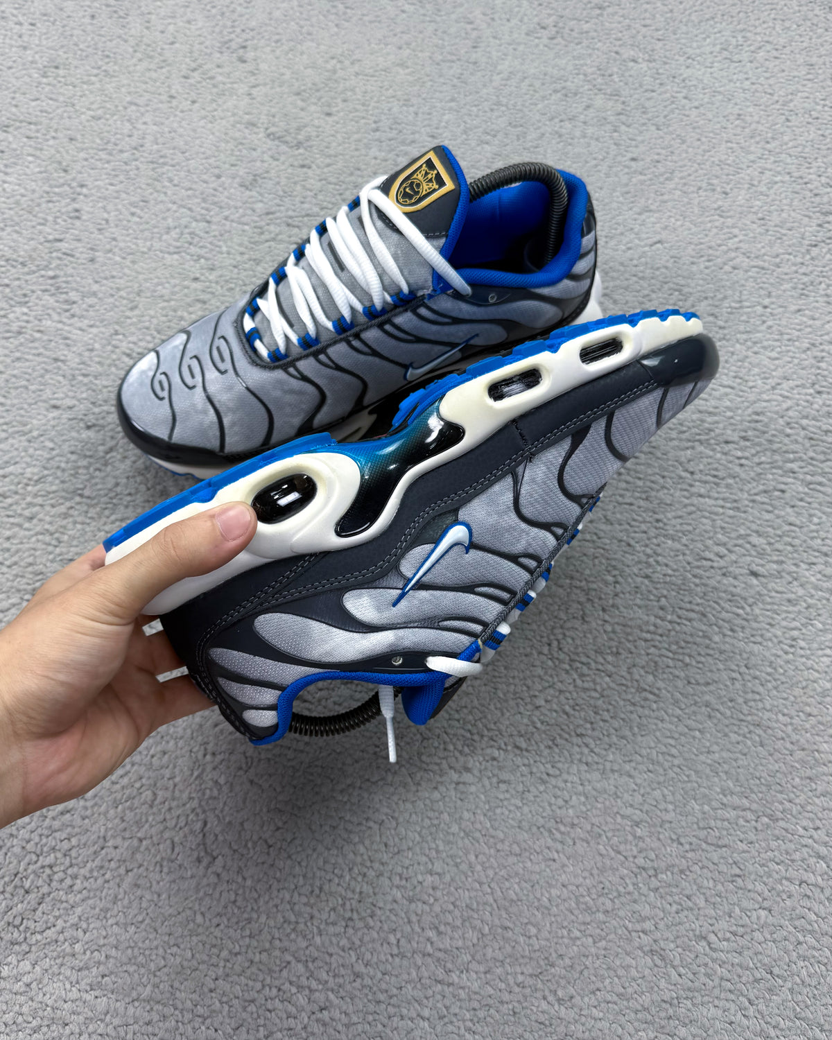 TÊNIS NK AIR MAX TN PLUS SE SOCIAL FC