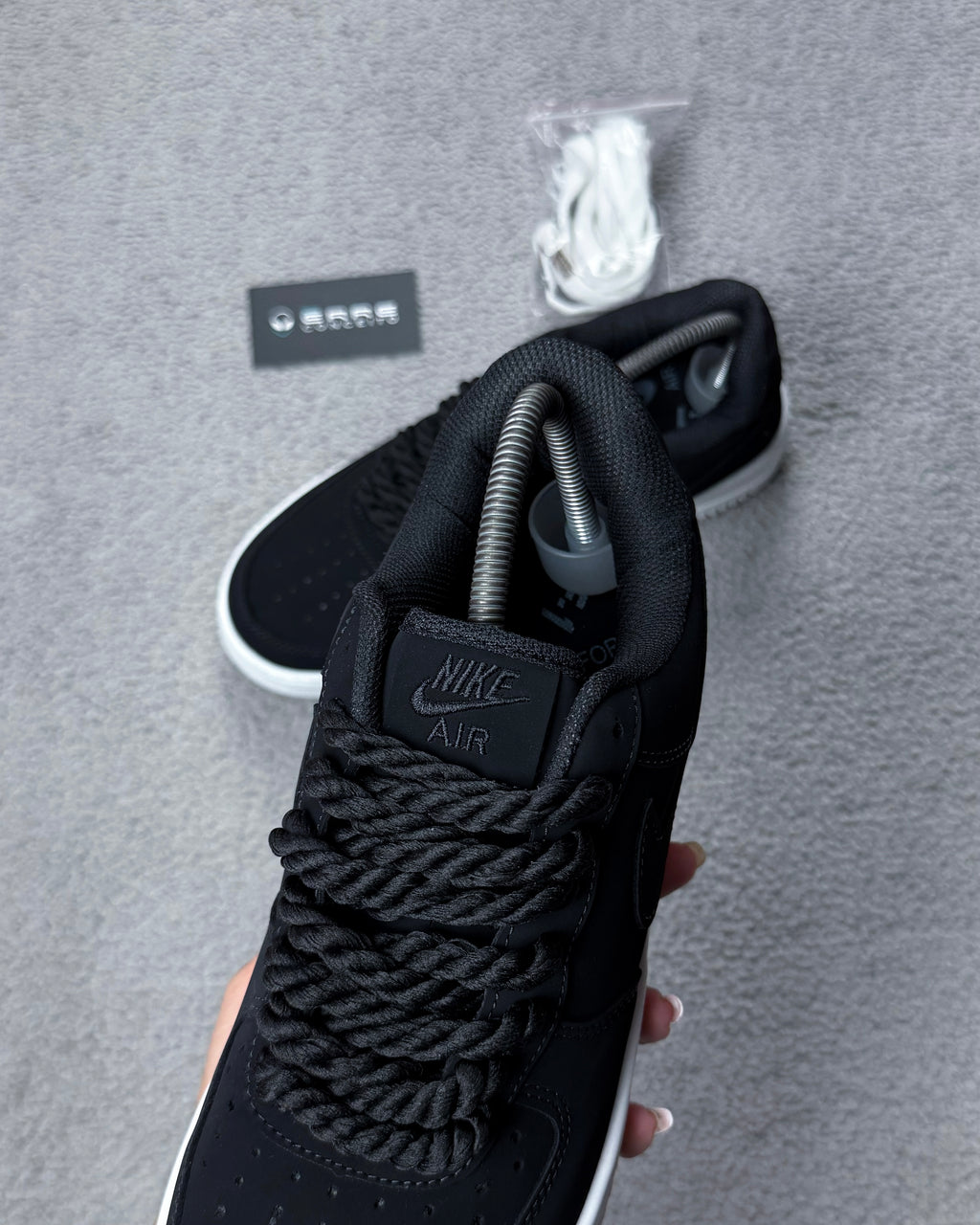 TÊNIS NK AIR FORCE 1 NOBUCK