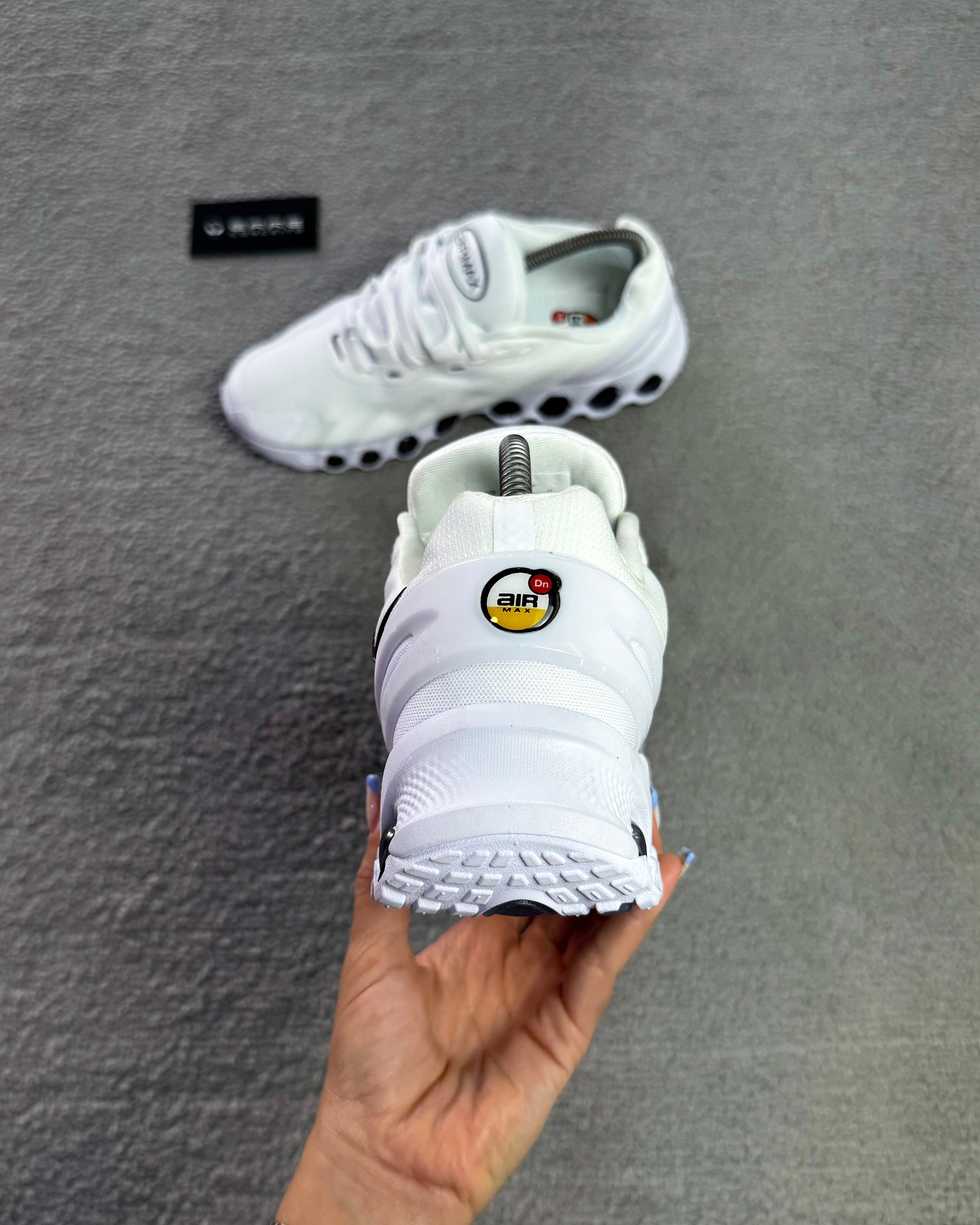 TÊNIS NIKE AIR MAX DN8