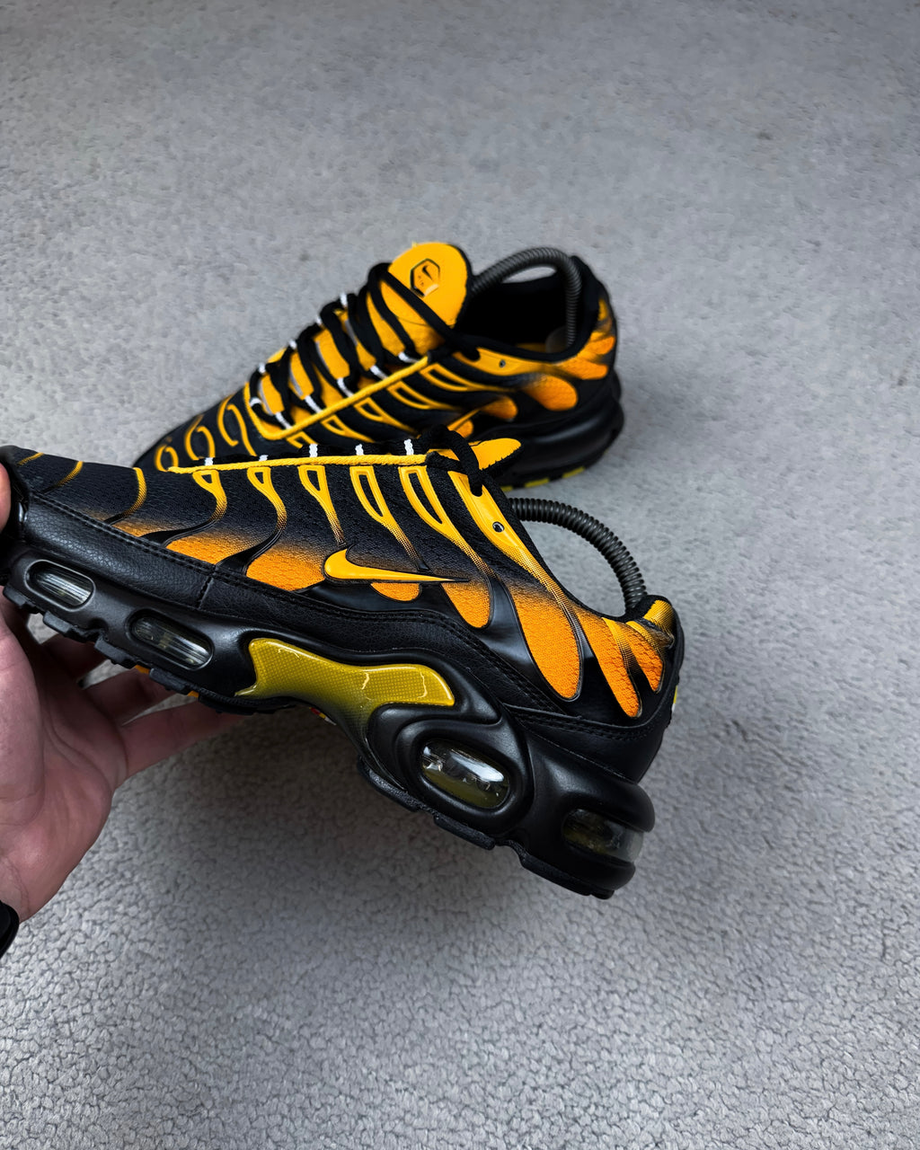 TÊNIS NK AIR MAX PLUS TN BLACK SUNDIAL