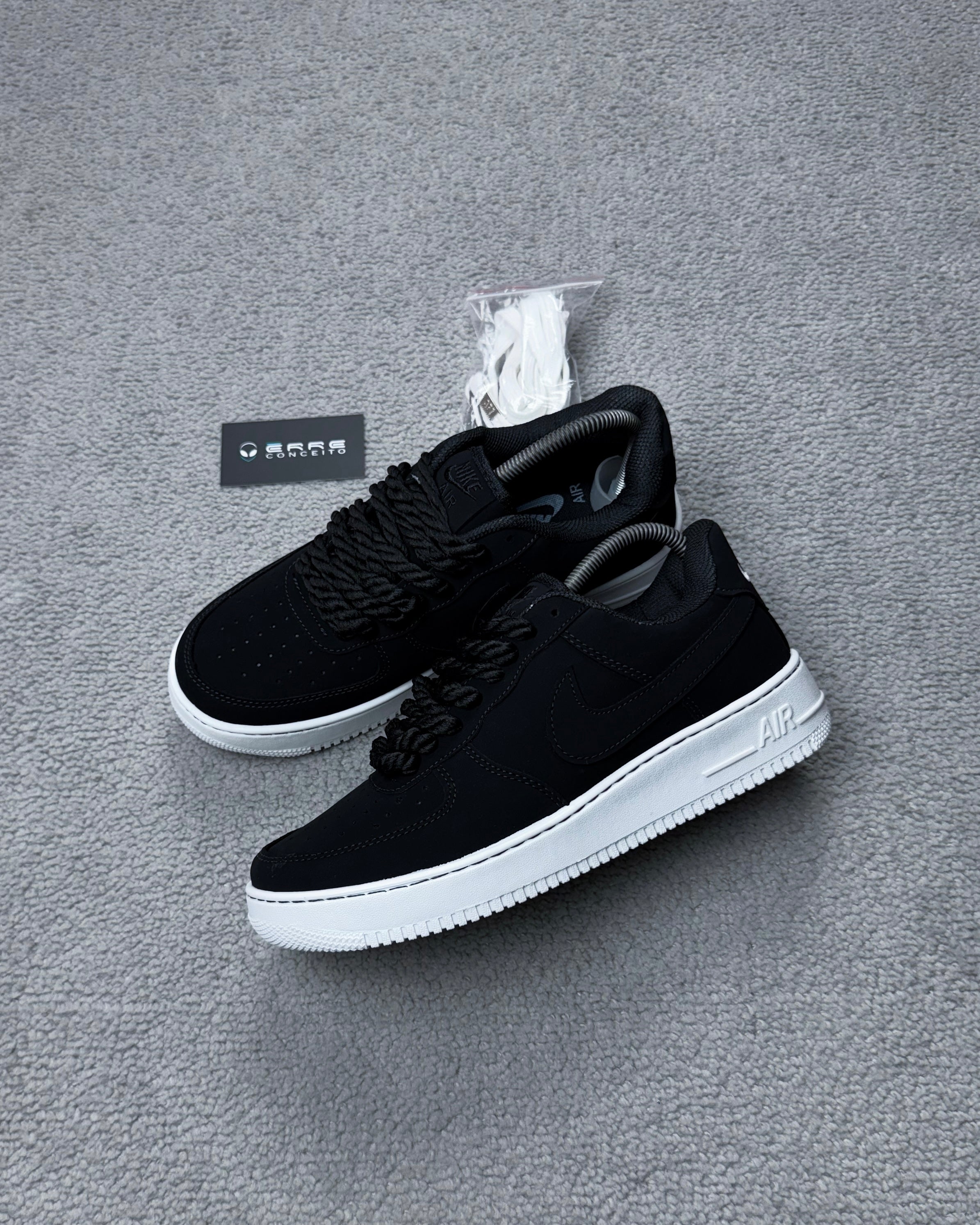TÊNIS NK AIR FORCE 1 NOBUCK