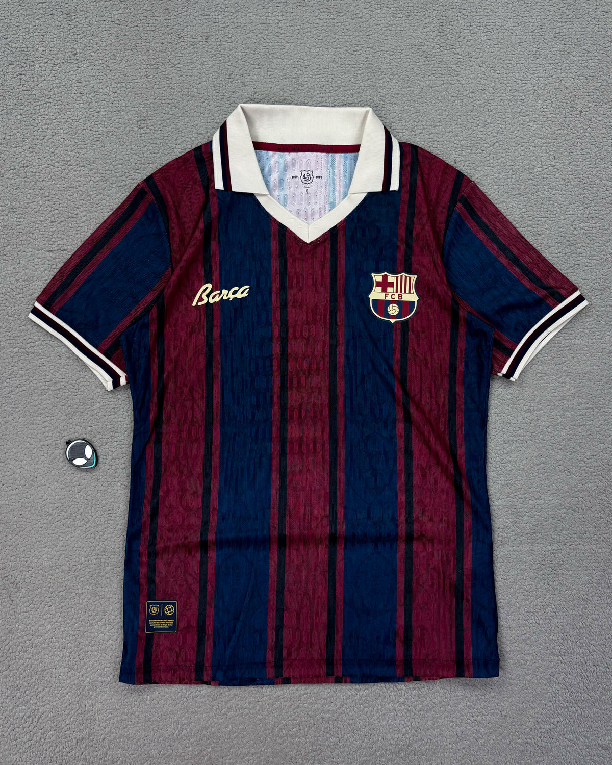 CAMISETA RETRÔ BARCELONA 1899 - 2024