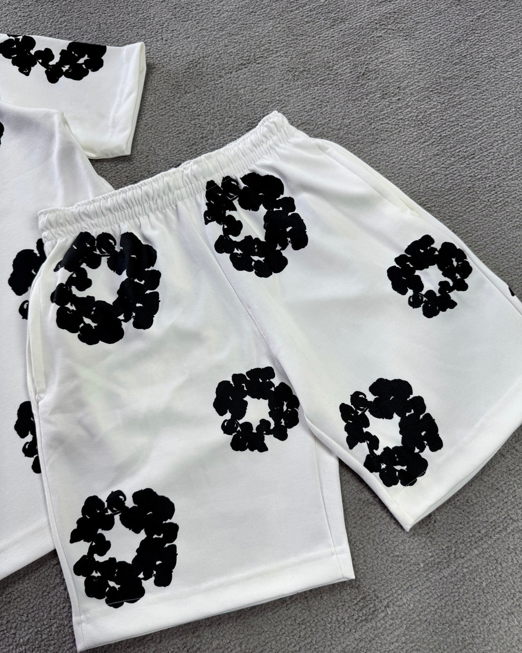 CONJUNTO DENIM TEARS