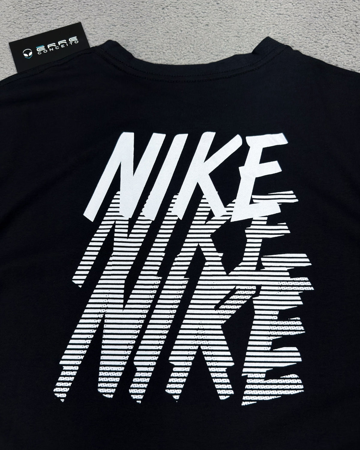 CAMISETA NK REPEAT FADE