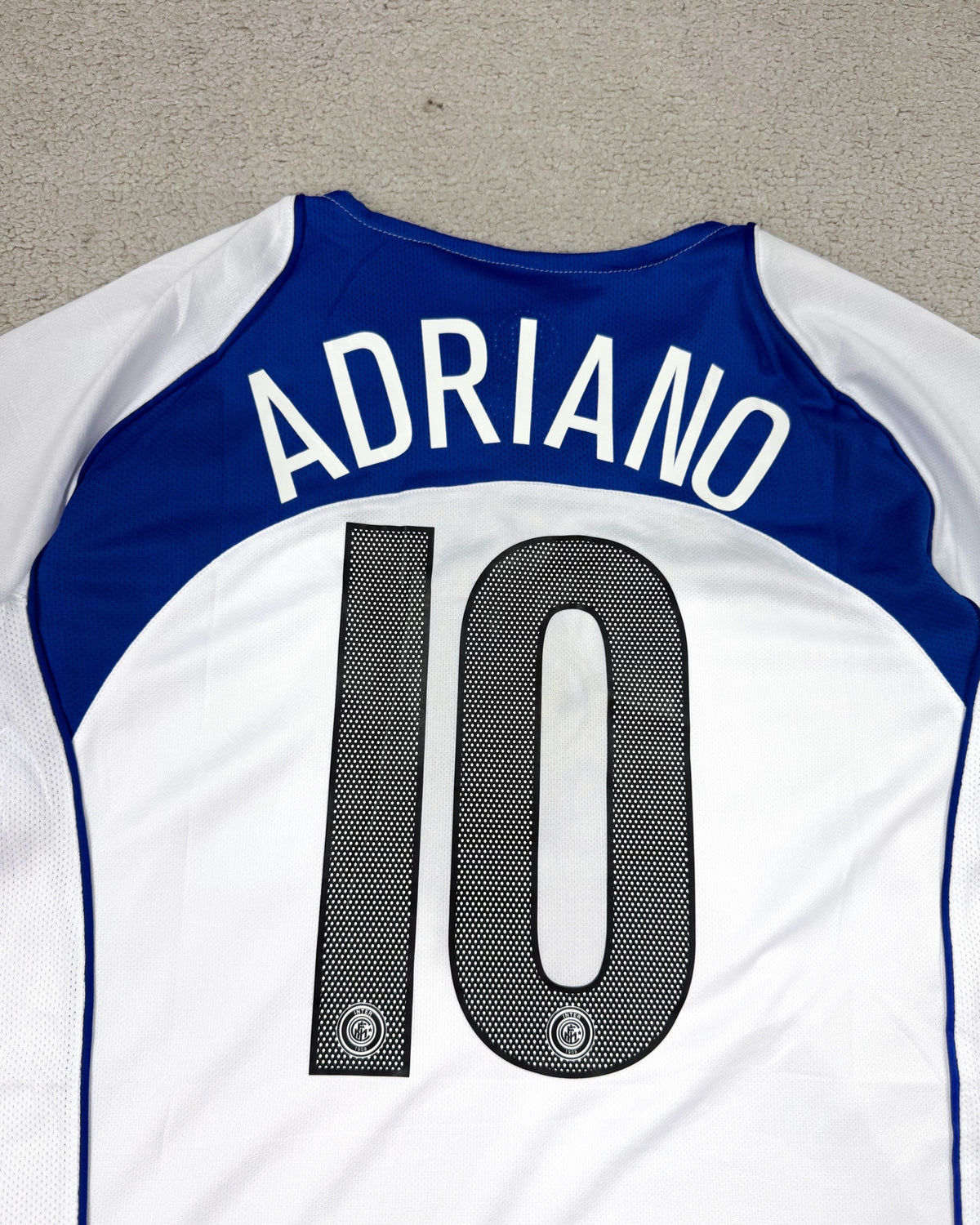 CAMISETA INTER DE MILÃO ADRIANO IMPERADOR 2004/2005