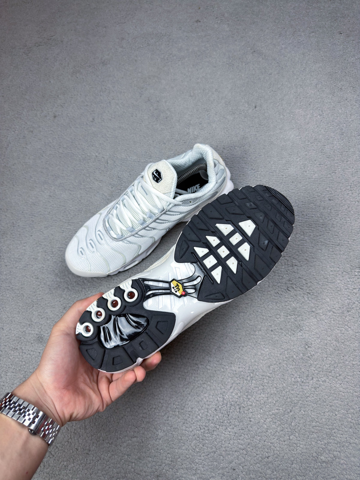 TÊNIS NK AIR MAX PLUS TN CAMURÇA