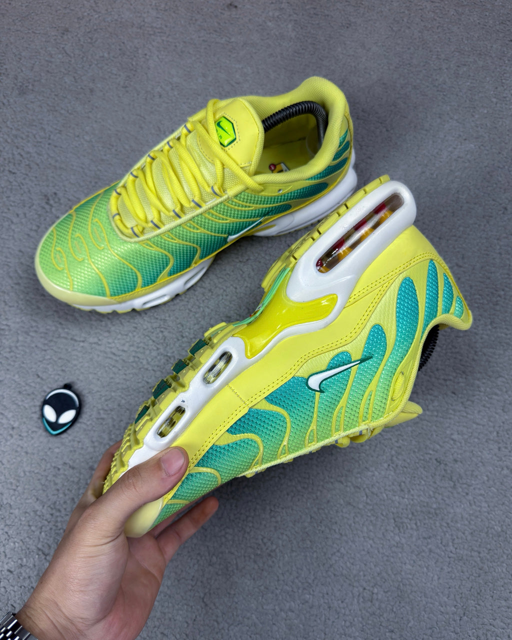 TÊNIS NK AIR MAX PLUS TN LEMON LIME