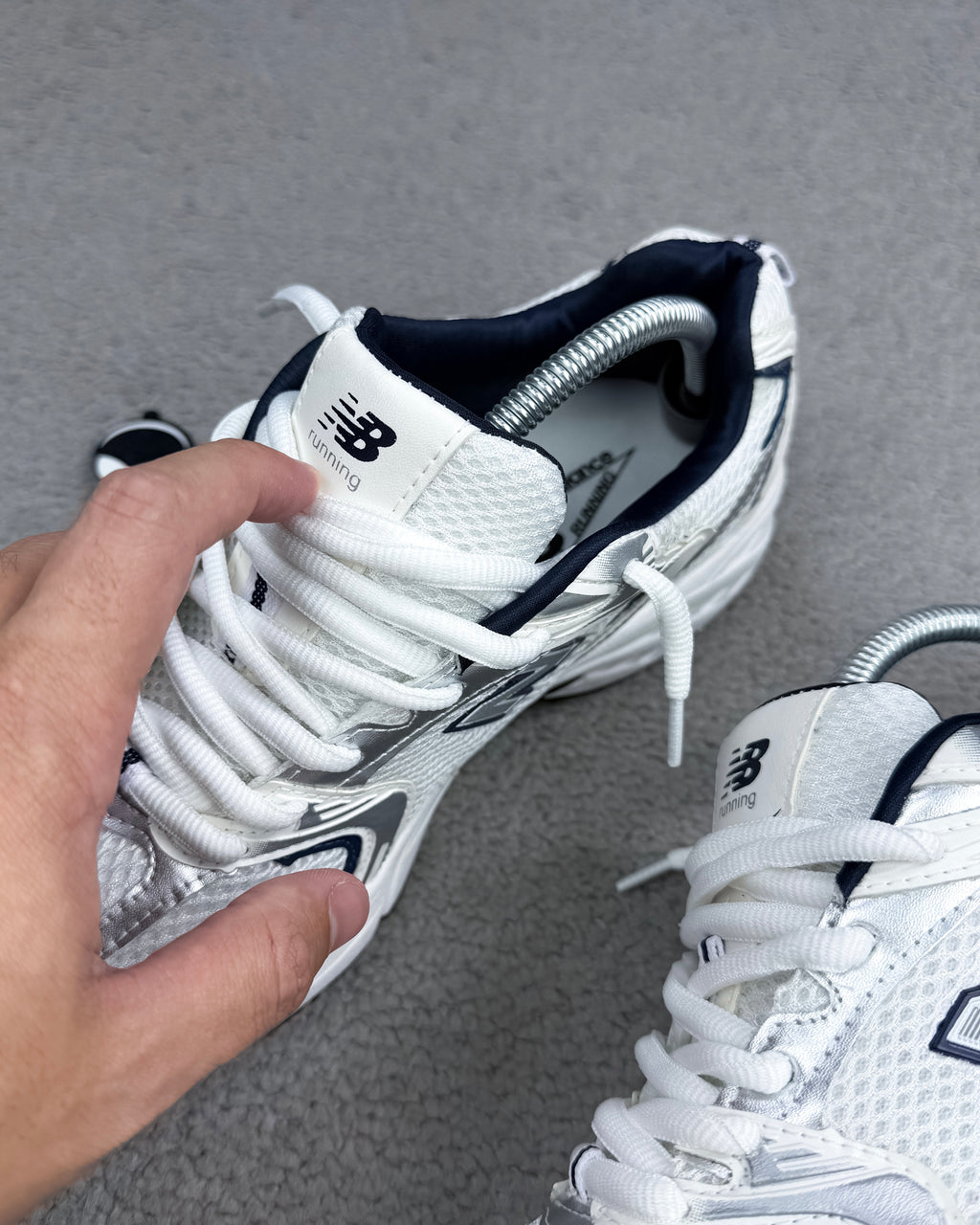 TÊNIS NB 530 - WHITE SILVER
