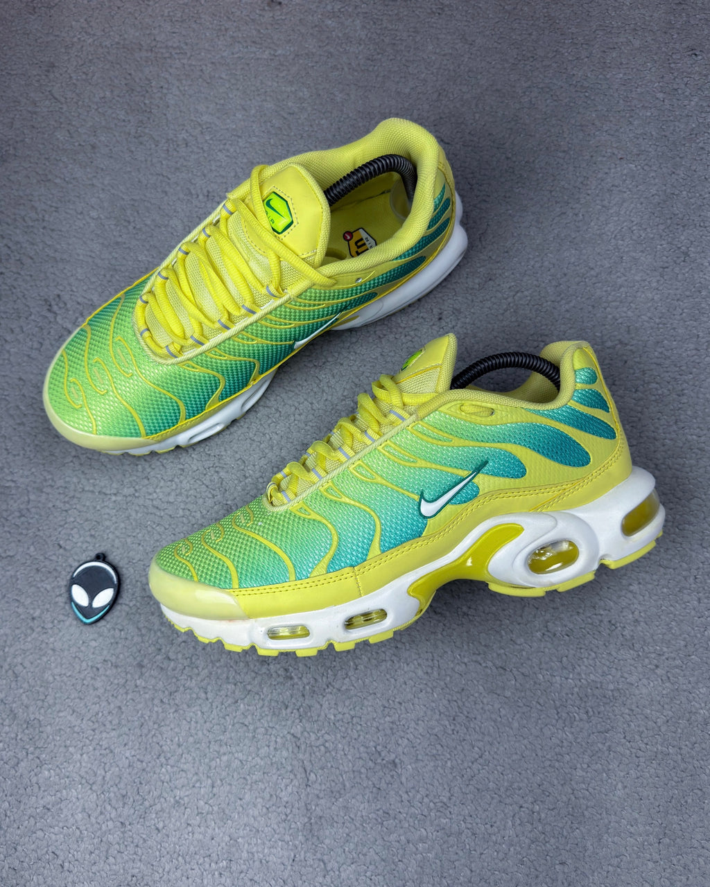 TÊNIS NK AIR MAX PLUS TN LEMON LIME