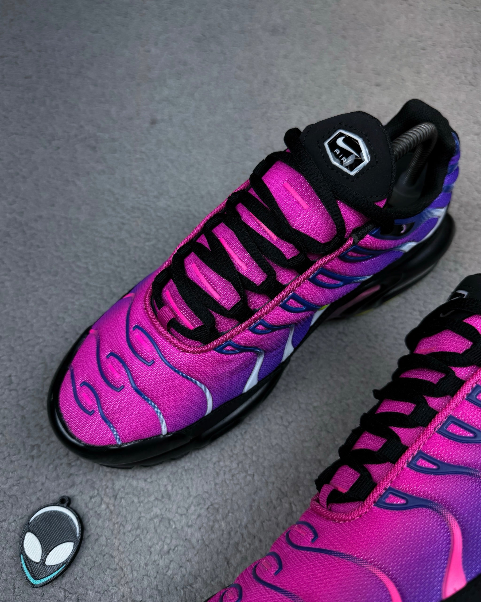 TÊNIS NK AIR MAX PLUS TN REBELLIOUS