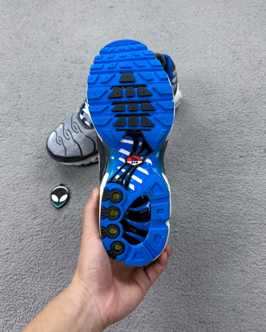TÊNIS NK AIR MAX TN PLUS SE SOCIAL FC