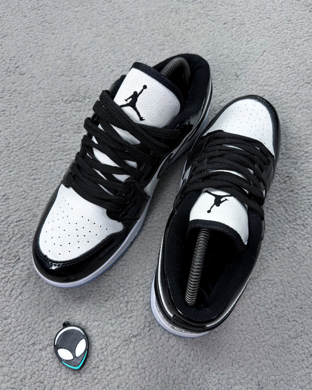TÊNIS NK DUNK AIR JORDAN VERNIZ