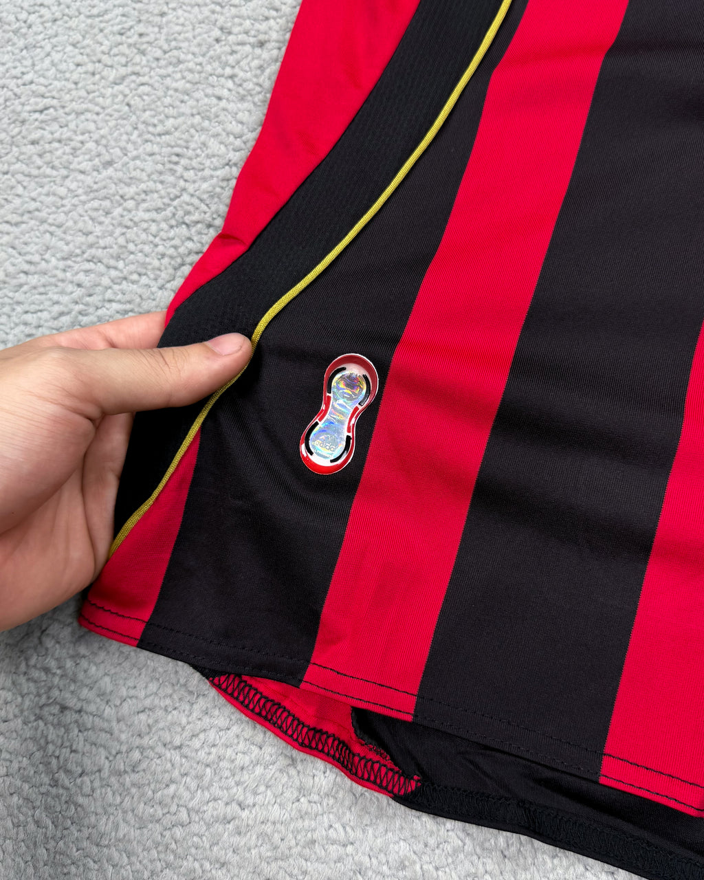 CAMISETA RETRÔ MILAN KAKÁ 2006/2007