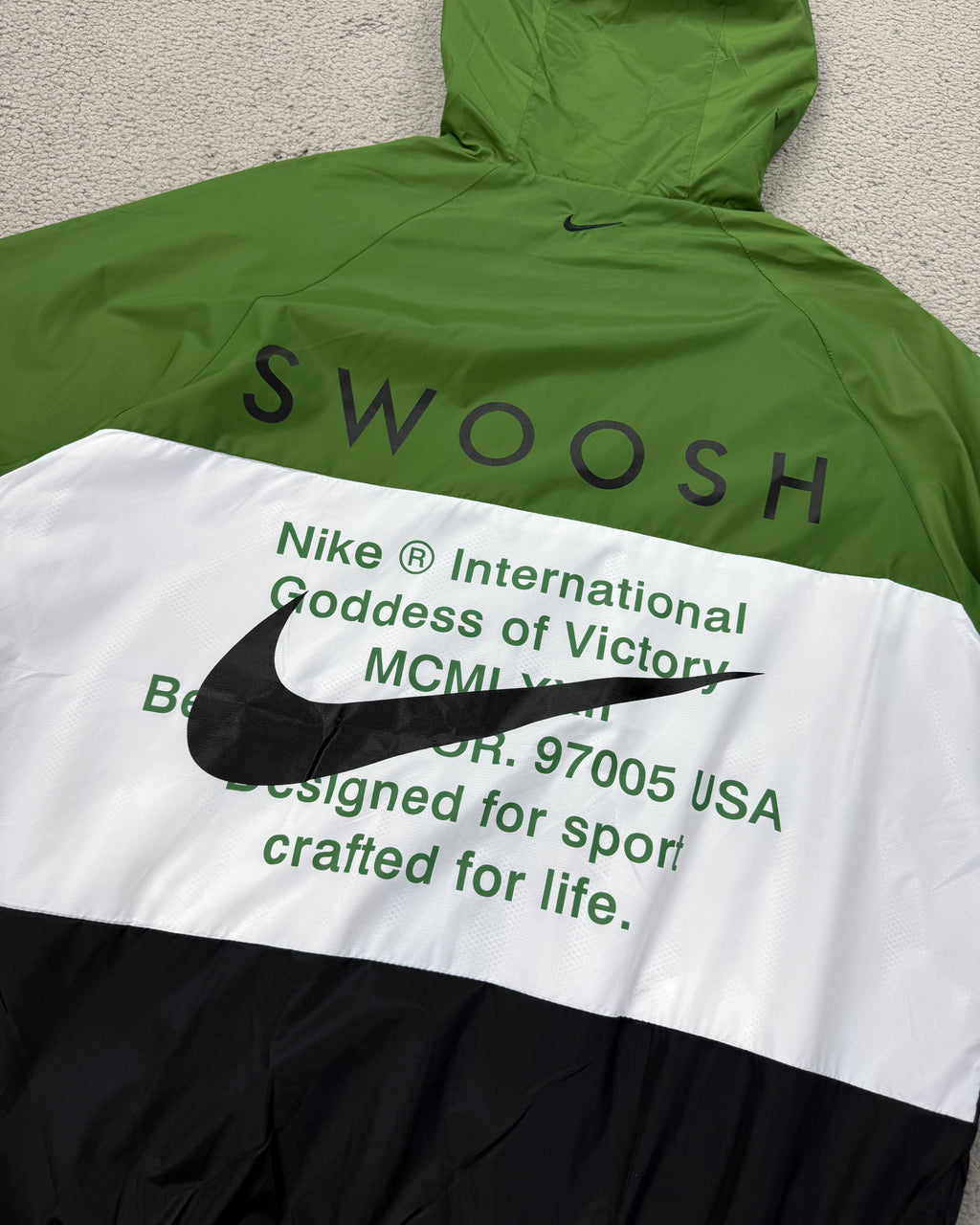 CORTA VENTO NK DOUBLE SWOOSH