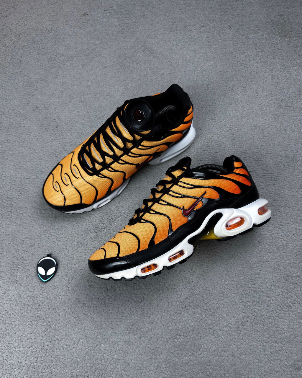 TÊNIS NK AIR MAX PLUS TN SUNSET