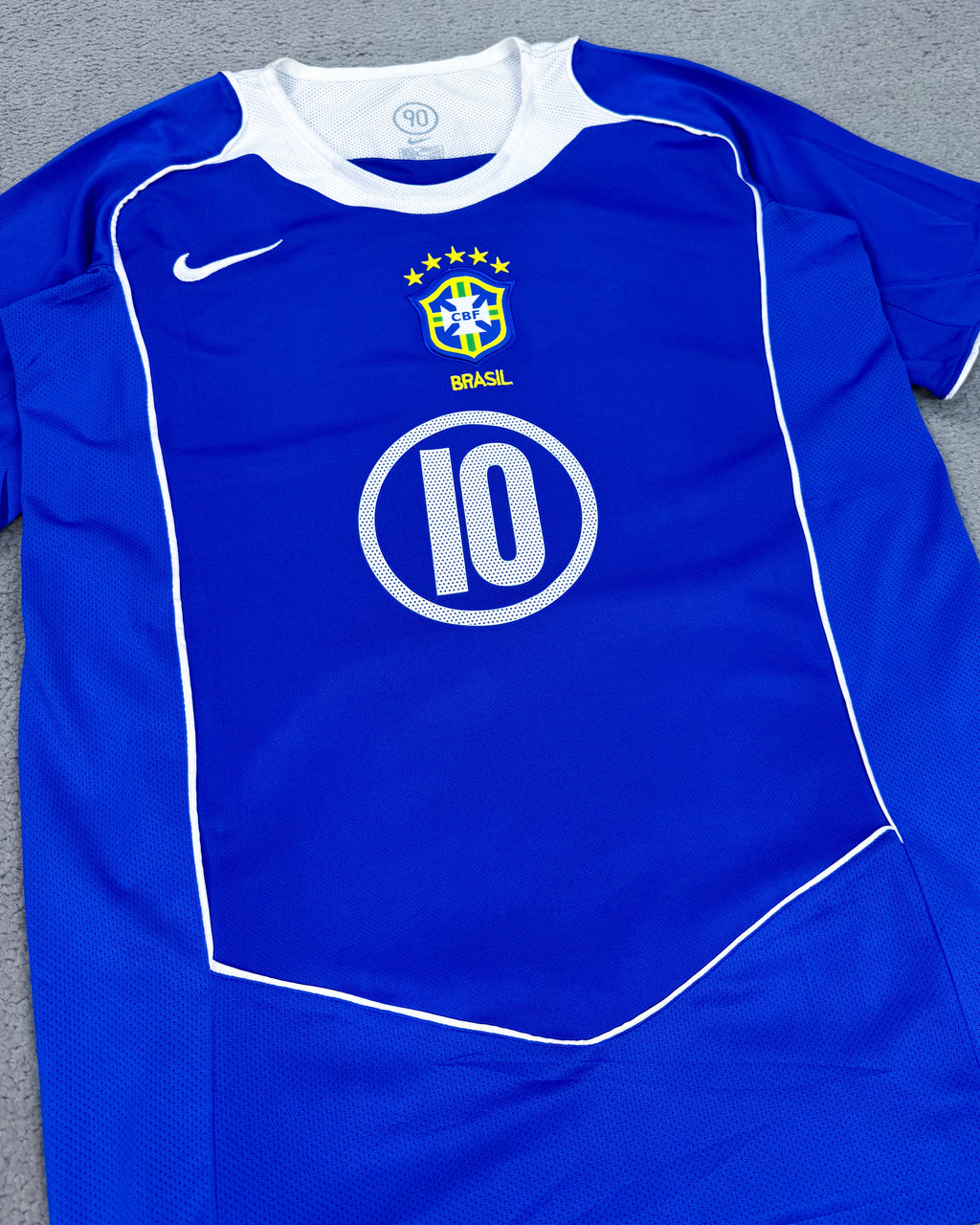 CAMISETA RETRÔ BRASIL 2004 RONALDINHO 2004