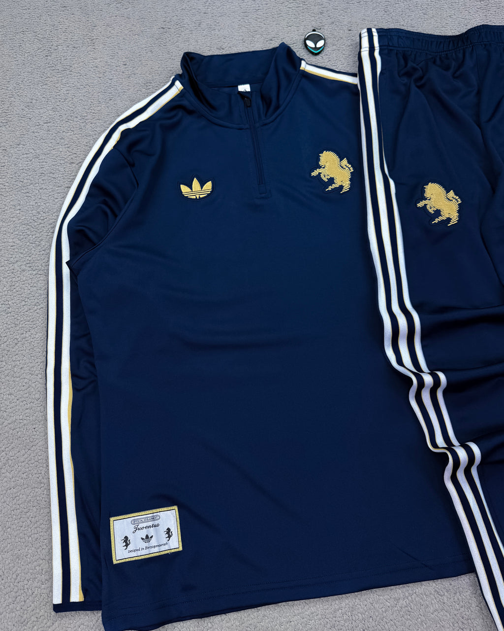 CONJUNTO DE TREINO JUVENTUS