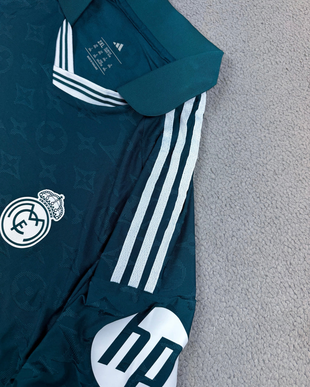 CAMISETA REAL MADRID / LV 2026