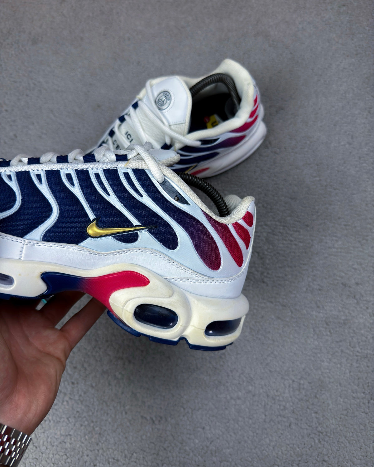 TÊNIS NK AIR MAX PLUS TN PARIS SAINT GERMAIN