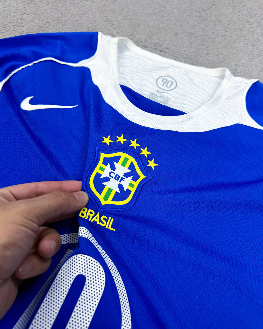CAMISETA RETRÔ BRASIL 2004 RONALDINHO 2004