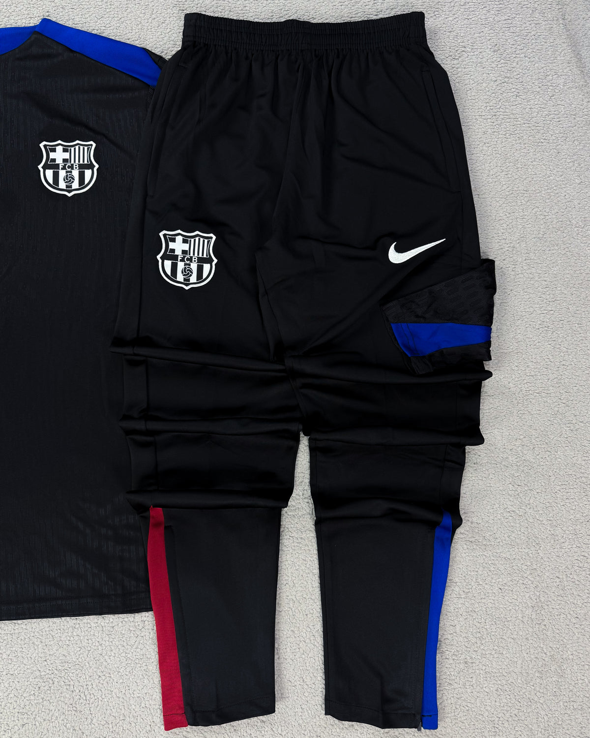 CONJUNTO TREINO BARCELONA PRETO, AZUL, VERMELHO