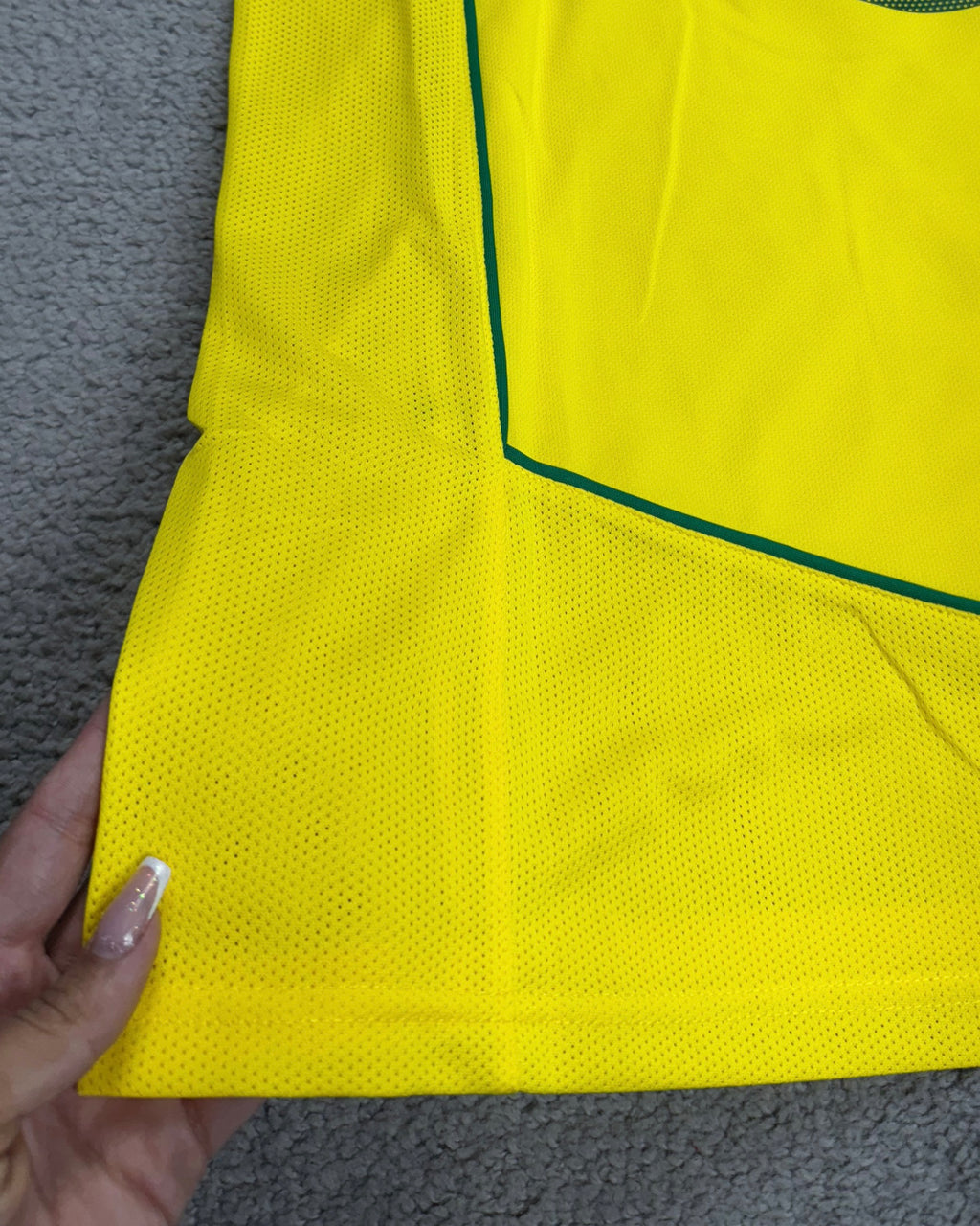 CAMISA RETRÔ BRASIL TOTAL 90 RONALDINHO 2004/2005