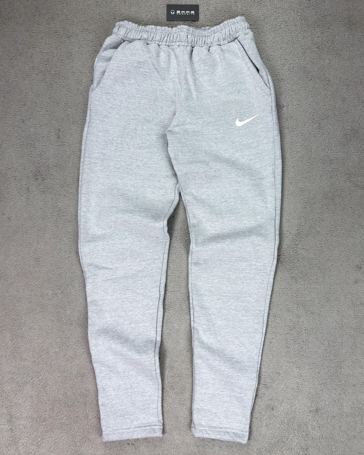 CALÇA NK MOLETOM SWOOSH EMBORRACHADA