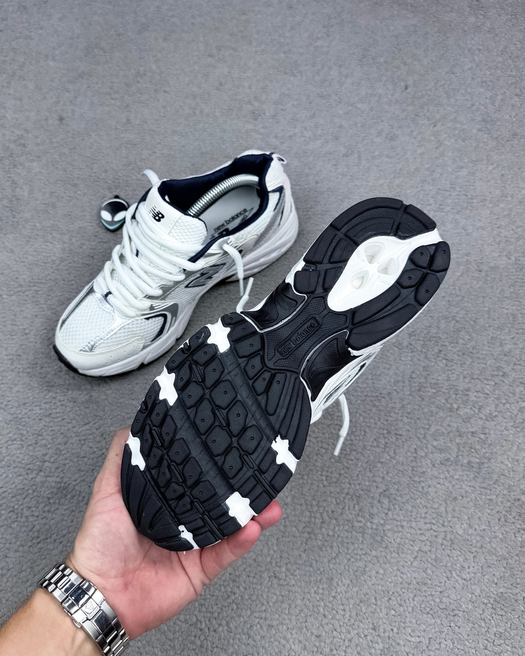 TÊNIS NB 530 - WHITE SILVER