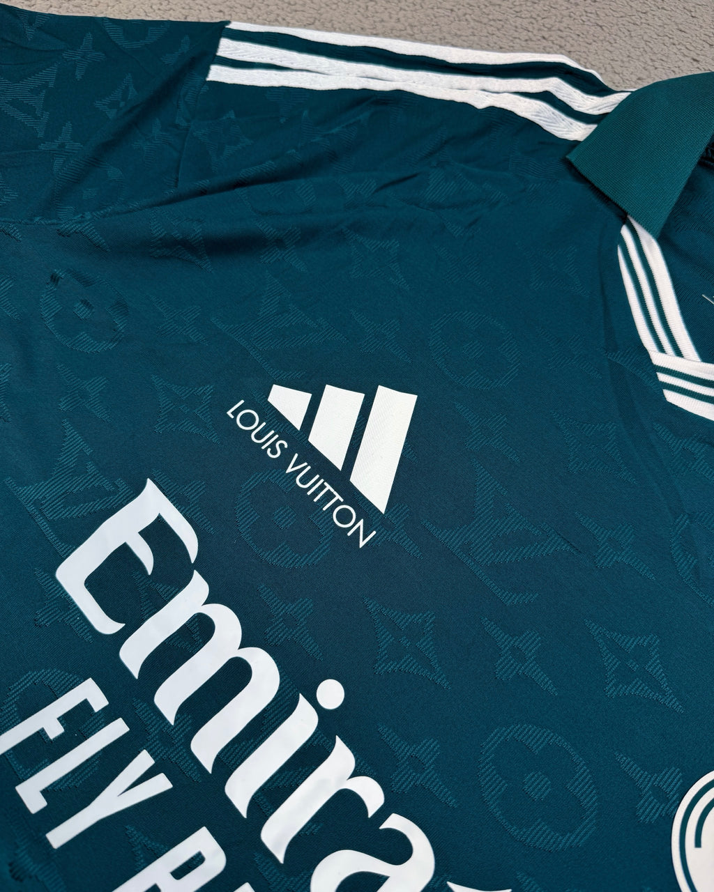CAMISETA REAL MADRID / LV 2026