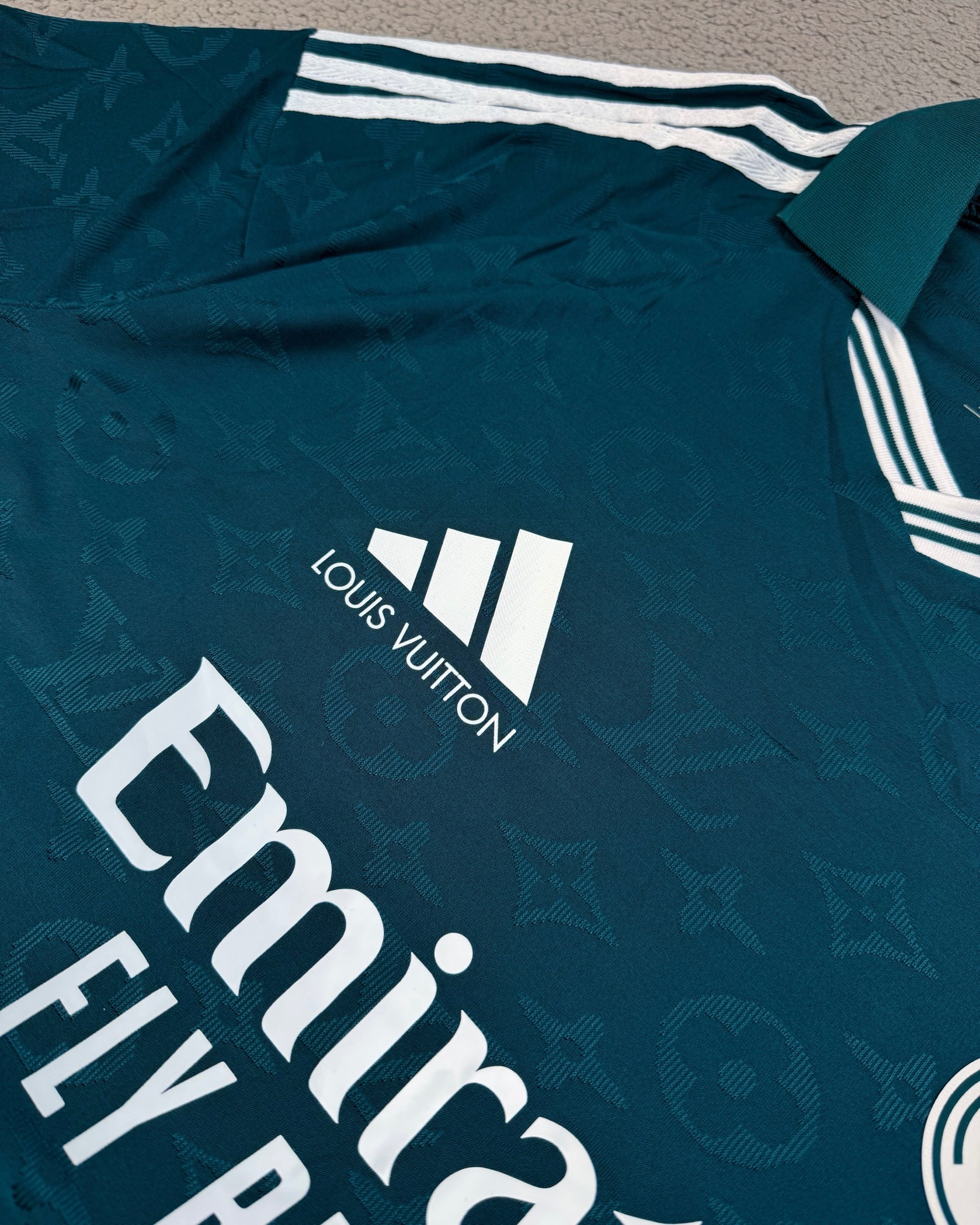 CAMISETA REAL MADRID / LV 2026