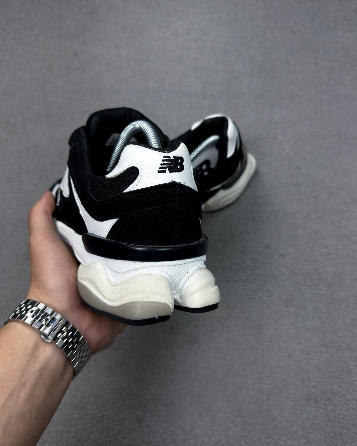 TÊNIS NB ABZORB 9060 BLACK WHITE